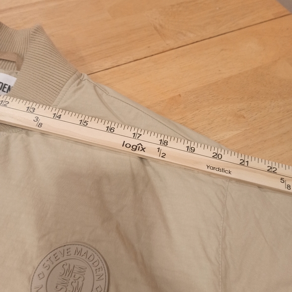 Steve Madden full zip up trank bomber Jacket. Size small - Picture 13 of 15